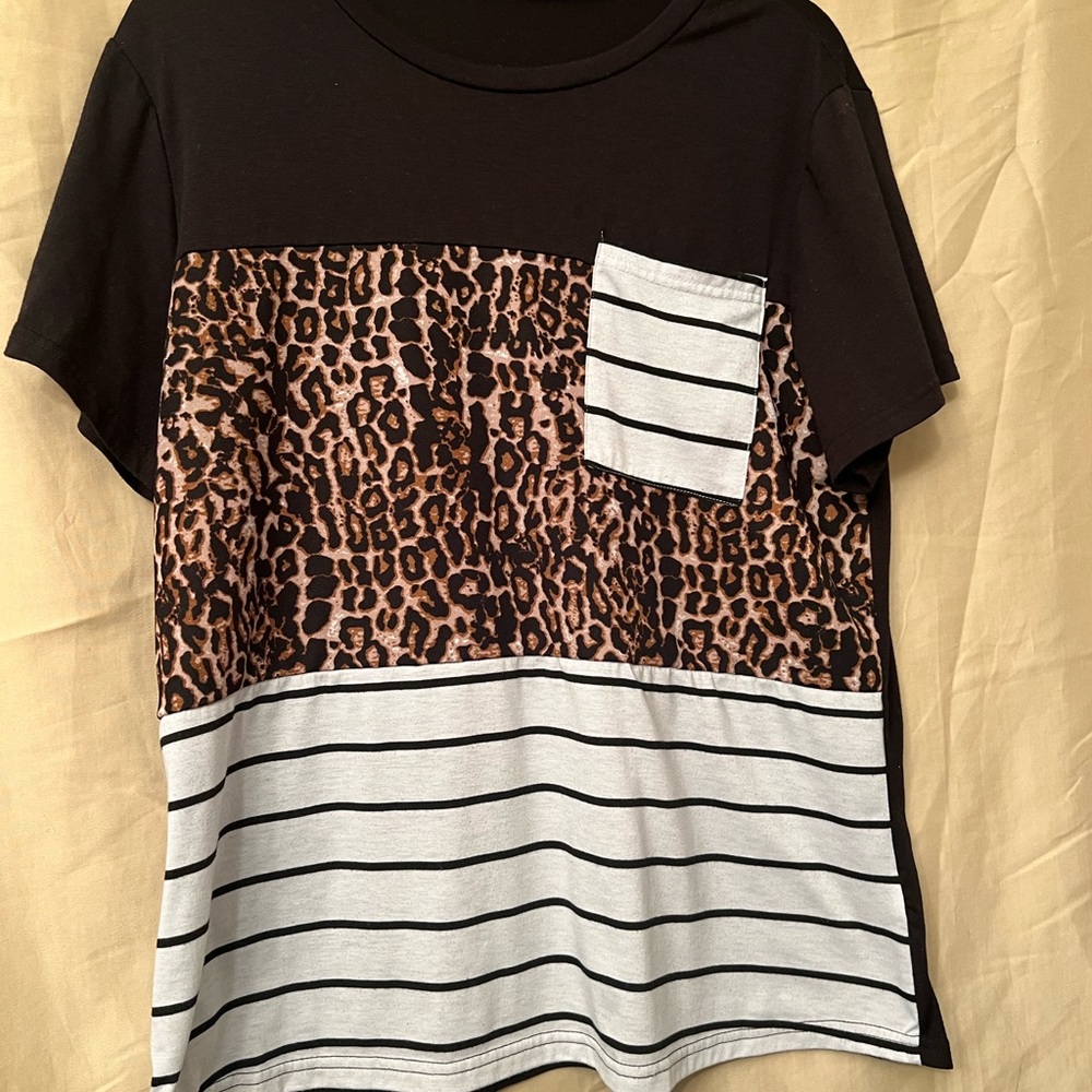 Stylish Leopard and Stripe Women's Tee